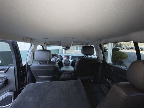 Used 2018 GMC Yukon XL SLT image 20
