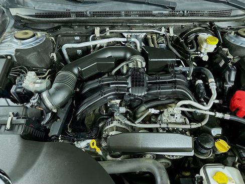 Used 2020 Subaru Outback Premium image 35