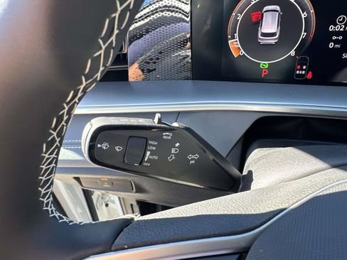 New 2026 Volkswagen Tiguan SE AWD/4WD image 22