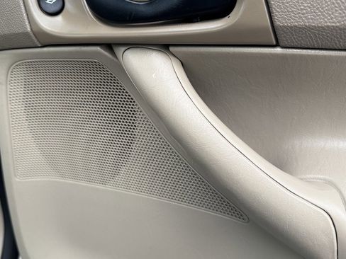 Used 2005 Ford Focus SE image 49