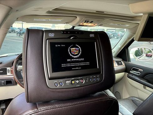 Used 2013 Cadillac Escalade ESV Platinum AWD/4WD image 15