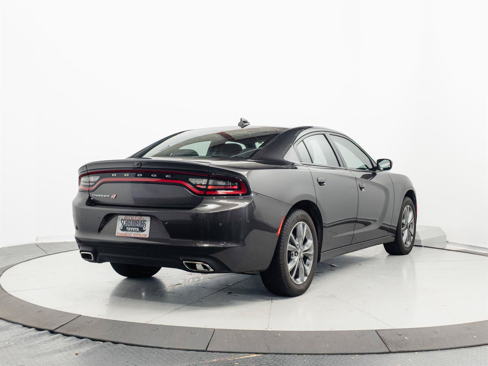 Used 2022 Dodge Charger SXT AWD/4WD image 10
