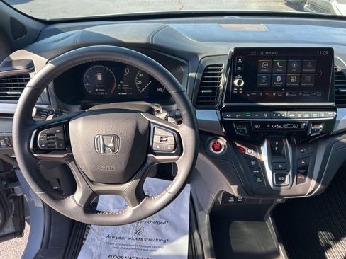 Used 2025 Honda Odyssey Sport-L image 7