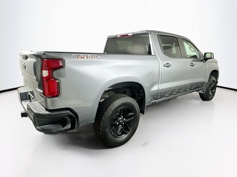 Used 2021 Chevrolet Silverado 1500 Custom Trail Boss AWD/4WD image 9