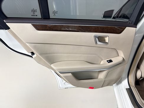 Used 2016 Mercedes-Benz E 350 Sedan w/ Premium Package image 25