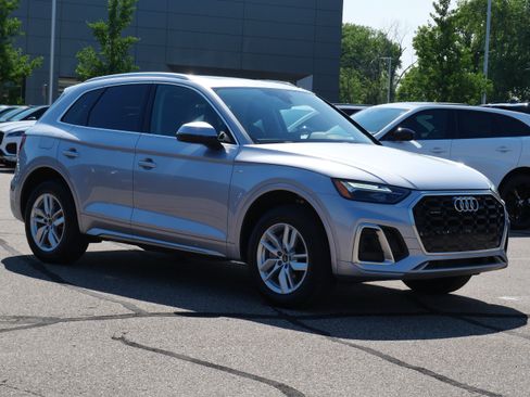 Used 2023 Audi Q5 2.0T Premium w/ Convenience Package AWD/4WD image 7