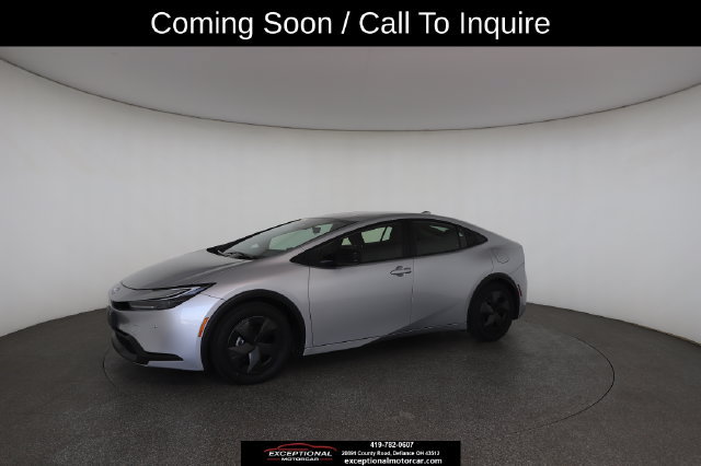 Used 2025 Toyota Prius LE FWD image 11