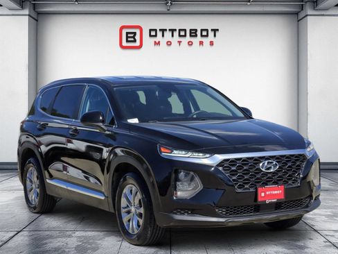 Used 2020 Hyundai Santa Fe SE FWD image 2
