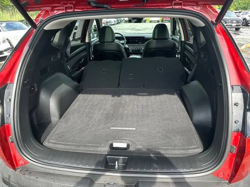 Certified 2025 Hyundai Tucson Limited AWD/4WD image 23