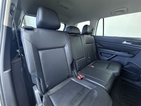 Used 2018 Volkswagen Atlas SE image 30