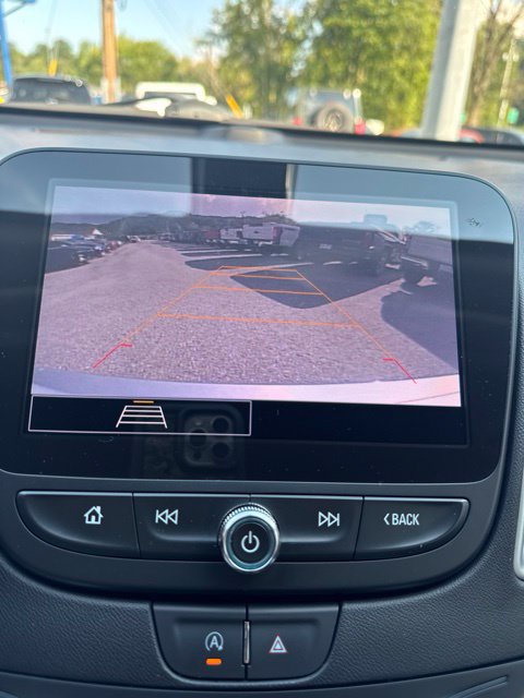 Used 2022 Chevrolet Malibu LT FWD image 26