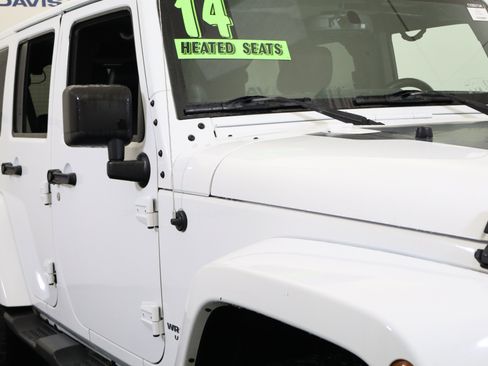 Used 2014 Jeep Wrangler Altitude image 3