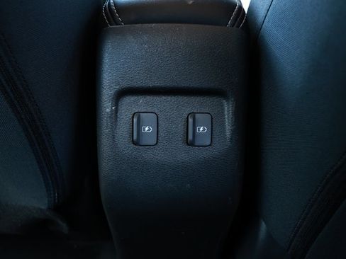 Used 2021 Nissan Kicks SR FWD image 27
