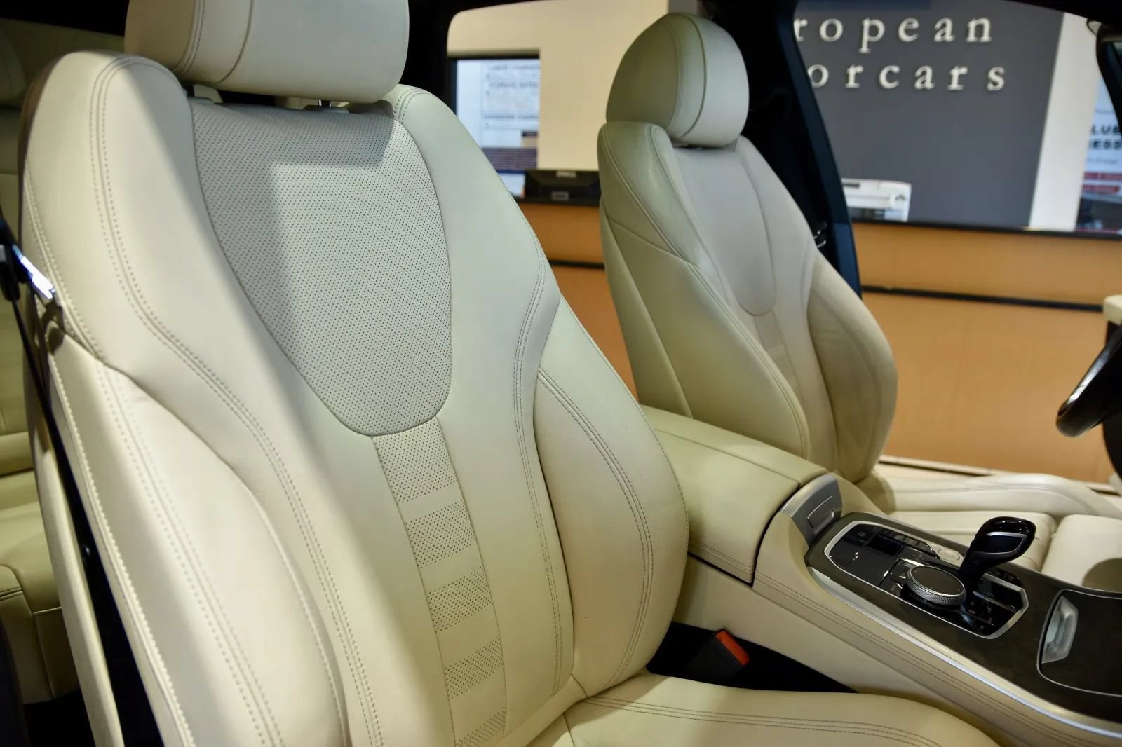 Used 2022 BMW X5 xDrive40i w/ Premium Package AWD/4WD image 26