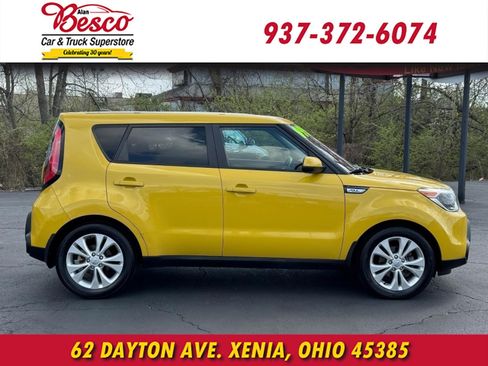 Used 2015 Kia Soul + w/ Audio Package image 3