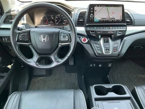 Used 2025 Honda Odyssey Touring image 14