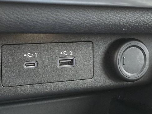 Used 2022 Nissan Rogue SV image 8