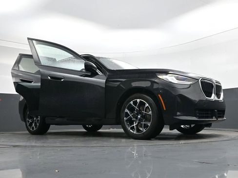 Used 2025 BMW X3 xDrive30i w/ Premium Package image 41