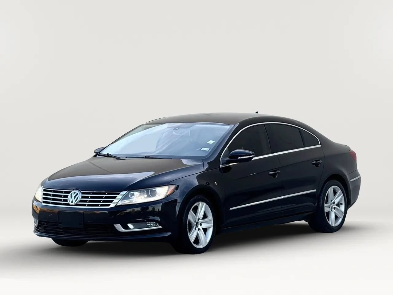 Used 2014 Volkswagen CC R-Line FWD image 4