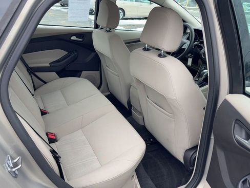 Used 2016 Ford Focus SE image 14