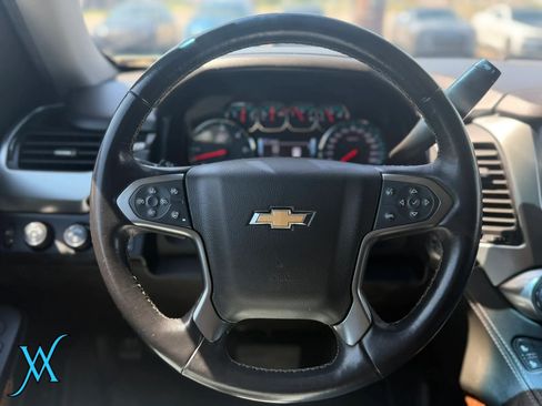 Used 2019 Chevrolet Suburban Premier AWD/4WD image 28