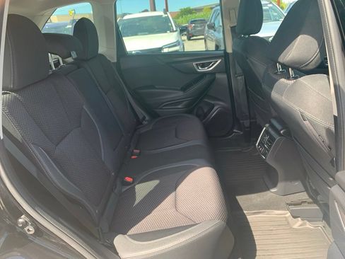 Used 2023 Subaru Forester Premium AWD/4WD image 21