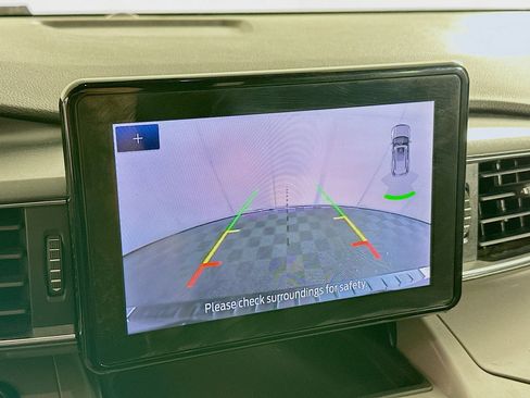 Used 2024 Ford Explorer XLT w/ Equipment Group 202A image 22