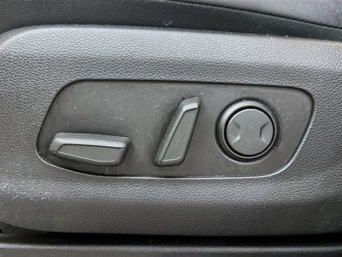 Certified 2024 Kia Carnival EX image 19