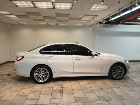 Used 2023 BMW 330i xDrive Sedan w/ Driving Assistance Package AWD/4WD image 4