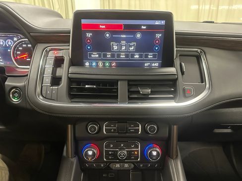 Used 2021 Chevrolet Tahoe High Country w/ Premium Package image 33