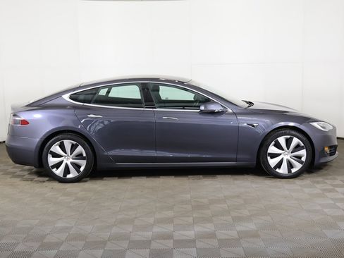 Used 2020 Tesla Model S Long Range image 19