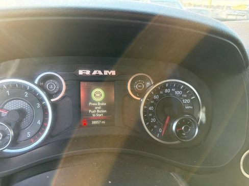 Used 2024 RAM 2500 Big Horn w/ Off Road Package AWD/4WD image 7