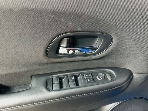 Used 2021 Honda HR-V Sport image 20