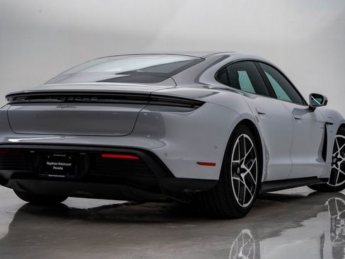 Certified 2025 Porsche Taycan image 12