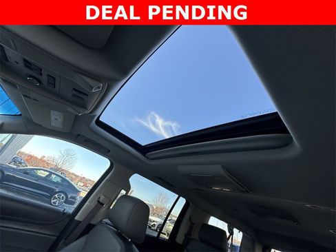 Used 2018 GMC Yukon XL Denali w/ Denali Ultimate Package image 22
