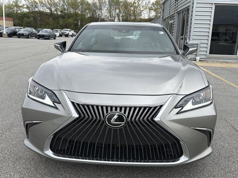 Used 2020 Lexus ES 350 w/ Premium Package FWD image 8