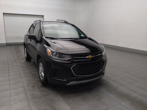 Used 2021 Chevrolet Trax LT FWD image 13