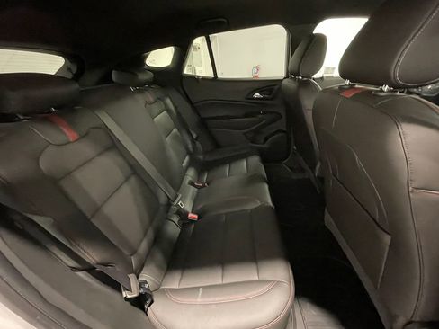 Used 2024 Chevrolet Trax RS image 25