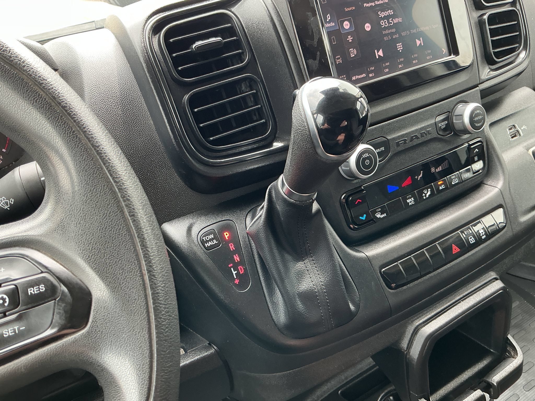 Used 2023 RAM ProMaster 2500 FWD image 23