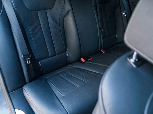 Used 2021 BMW 740i w/ M Sport Package image 36