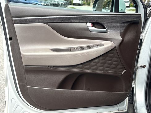 Used 2019 Hyundai Santa Fe SEL image 18