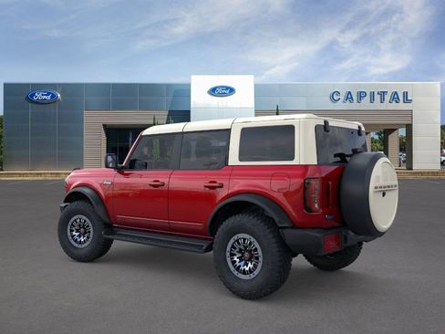 New 2026 Ford Bronco Outer Banks image 4