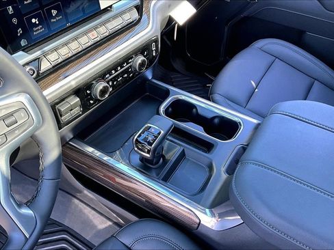 New 2026 Chevrolet Silverado 1500 LT Trail Boss w/ LT Trail Boss Premium Package AWD/4WD image 8
