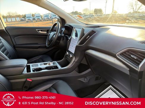 Used 2022 Ford Edge SEL image 39