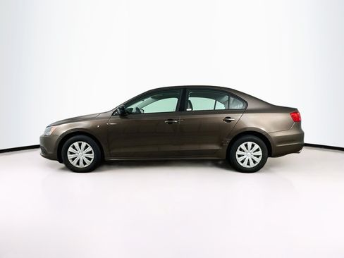 Used 2011 Volkswagen Jetta Sedan FWD image 4