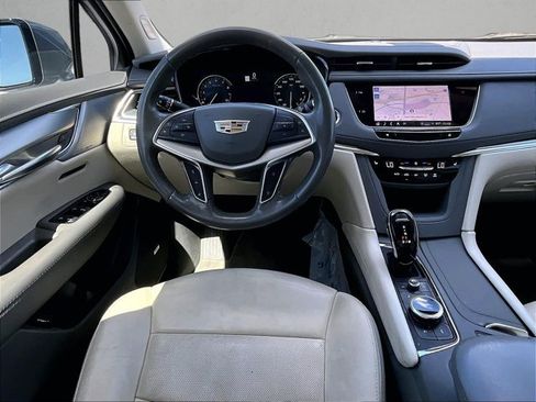 Certified 2023 Cadillac XT5 Premium Luxury FWD image 7