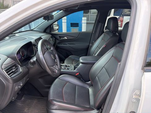Used 2022 Chevrolet Equinox RS w/ RS Leather Package image 19