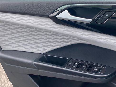 Used 2023 Volkswagen Taos S image 19