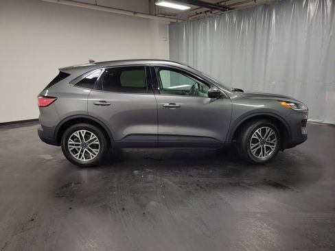 Used 2021 Ford Escape SEL image 9