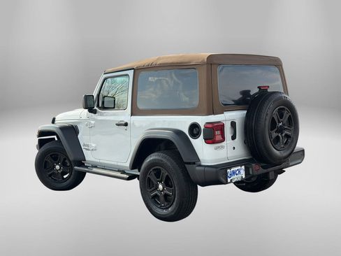 Used 2019 Jeep Wrangler Sport image 2